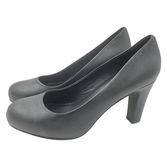 Eileen Fisher Black Leather Round Toe Classic Heels Pumps Size 7 - Picture 1 of 9